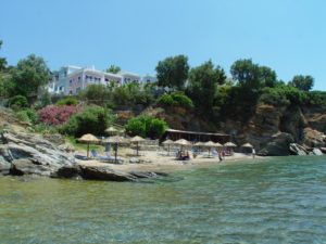 Στην Άνδρο μια από τις πιο ωραίες ελληνικές παραλίες