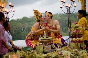 Παραδοσιακός γάμος στο Μπαλί