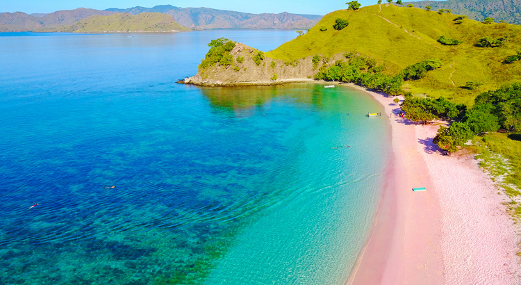 Ανακάλυψε την παραλία Pink Sand beach στις Μπαχάμες