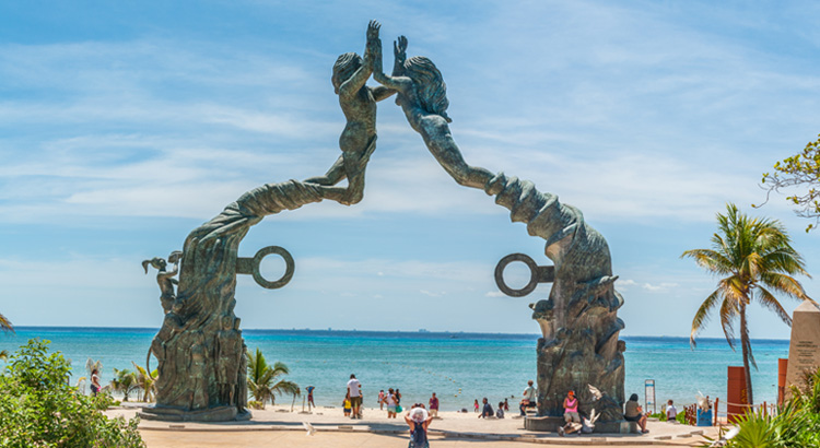 Ανακάλυψε την Playa Del Carmen στο Μεξικό. Πρόκειται για μια από τις ομορφότερες παραλίες στον κόσμο.