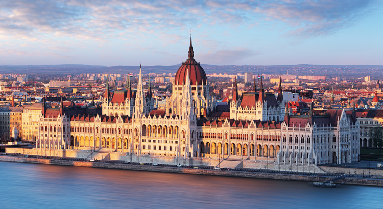 Σαββατοκύριακο στη Βουδαπέστη. Ανακάλυψε το Κτίριο της Ουγγρικής Βουλής