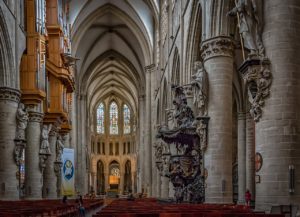 Γνώρισε οικονομικά τις Βρυξέλλες - Φωτογραφία The Cathedral of St. Michael and St. Gudula
