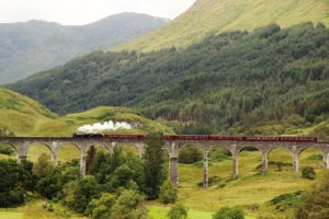 Σκωτία – ο καλύτερος ταξιδιωτικός οδηγός - Φωτογραφία Τραίνα στη Σκωτία